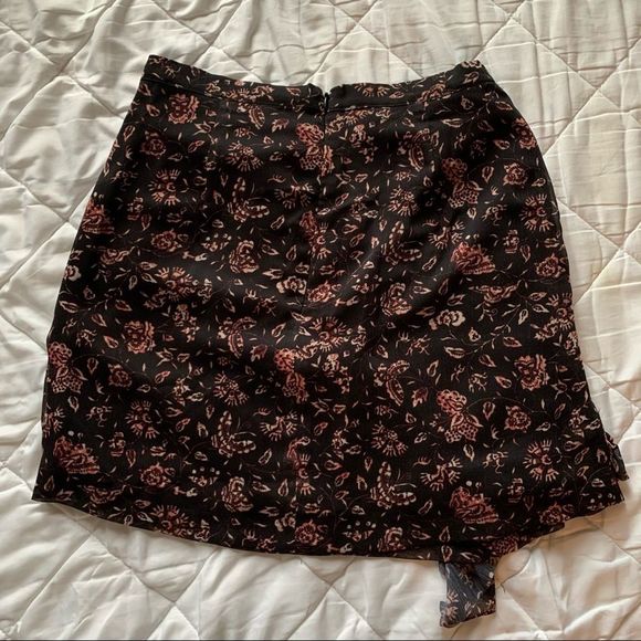 H&M Floral Ruffle Mini Skirt - Picture 4 of 5